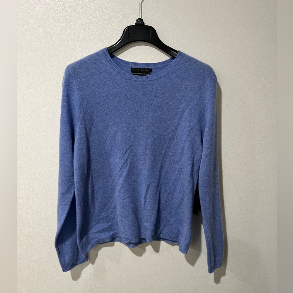 TAHARI 100% Cashmere Light Blue Sweater NWT